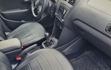 Volkswagen Polo VI (EU Market), 2013 год, 990 000 рублей, 13 фотография