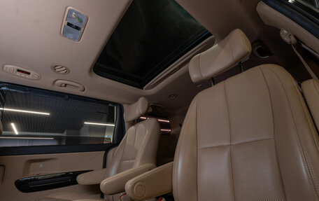 KIA Carnival III, 2017 год, 2 550 000 рублей, 14 фотография