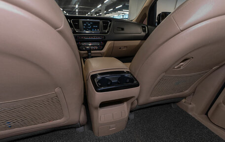 KIA Carnival III, 2017 год, 2 550 000 рублей, 15 фотография