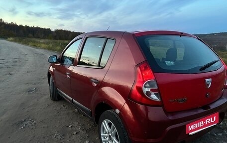 Renault Sandero I, 2011 год, 400 000 рублей, 3 фотография