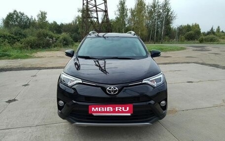Toyota RAV4, 2017 год, 2 500 000 рублей, 2 фотография