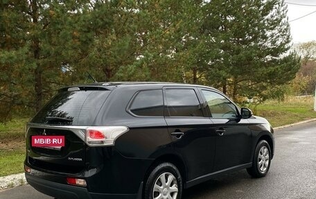 Mitsubishi Outlander III рестайлинг 3, 2012 год, 1 090 000 рублей, 3 фотография