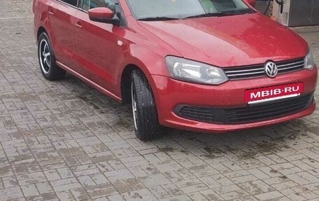 Volkswagen Polo VI (EU Market), 2011 год, 770 000 рублей, 2 фотография