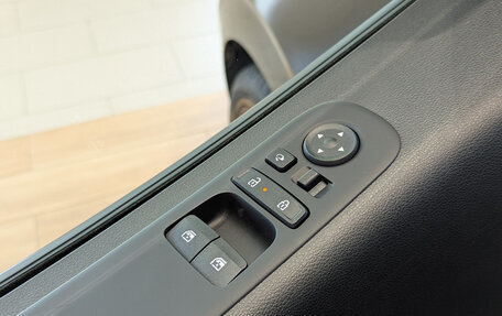 Hyundai Staria, 2024 год, 9 750 000 рублей, 18 фотография