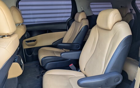 KIA Carnival, 2022 год, 5 100 000 рублей, 12 фотография