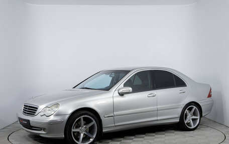 Mercedes-Benz C-Класс, 2003 год, 670 000 рублей, 1 фотография