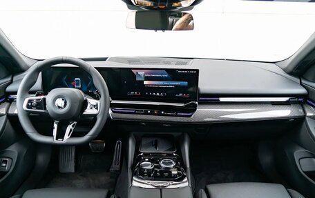BMW 5 серия, 2024 год, 13 990 000 рублей, 11 фотография