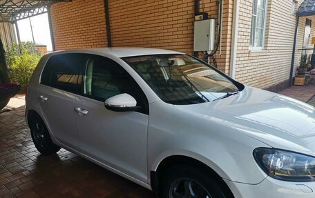 Volkswagen Golf VI, 2010 год, 700 000 рублей, 3 фотография