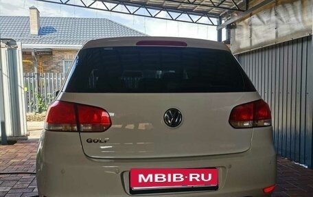 Volkswagen Golf VI, 2010 год, 700 000 рублей, 4 фотография