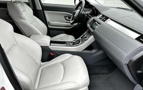 Land Rover Range Rover Evoque I, 2017 год, 2 350 000 рублей, 24 фотография