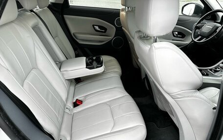 Land Rover Range Rover Evoque I, 2017 год, 2 350 000 рублей, 30 фотография