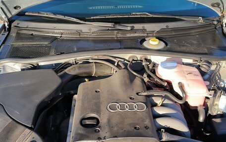 Audi A4, 1998 год, 370 000 рублей, 11 фотография