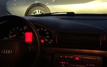 Audi A4, 2000 год, 890 000 рублей, 35 фотография
