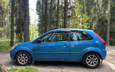 Ford Fiesta, 2005 год, 320 000 рублей, 3 фотография
