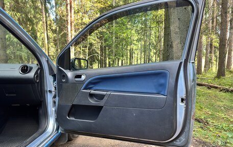 Ford Fiesta, 2005 год, 320 000 рублей, 8 фотография