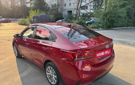 Hyundai Solaris II рестайлинг, 2018 год, 920 000 рублей, 3 фотография