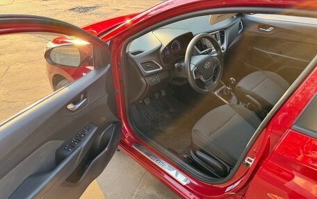 Hyundai Solaris II рестайлинг, 2018 год, 920 000 рублей, 13 фотография