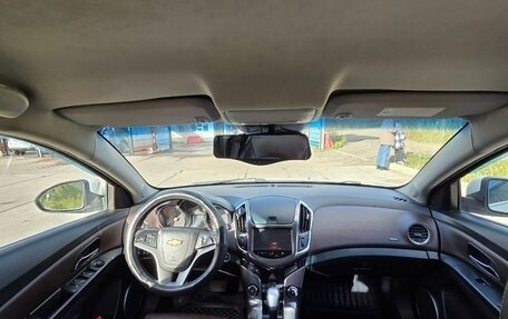 Chevrolet Cruze II, 2013 год, 900 000 рублей, 13 фотография