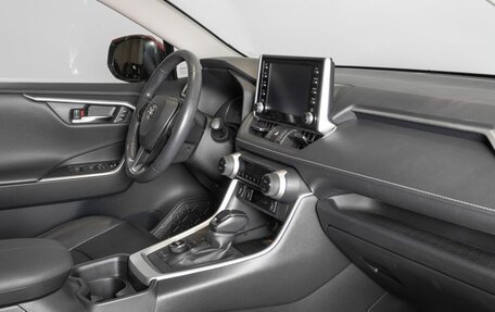 Toyota RAV4, 2021 год, 3 592 300 рублей, 4 фотография