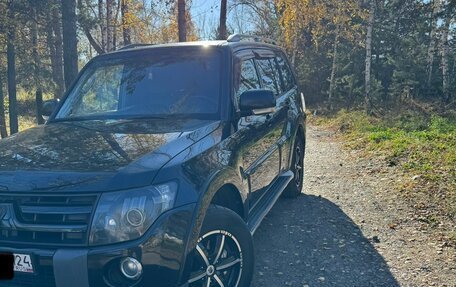 Mitsubishi Pajero IV, 2007 год, 1 850 000 рублей, 2 фотография