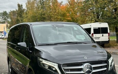 Mercedes-Benz V-Класс, 2020 год, 8 000 000 рублей, 3 фотография