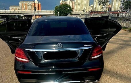 Mercedes-Benz E-Класс, 2018 год, 4 300 000 рублей, 5 фотография
