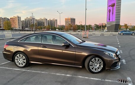 Mercedes-Benz E-Класс, 2014 год, 2 250 000 рублей, 3 фотография