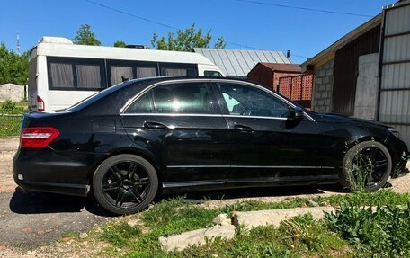 Mercedes-Benz E-Класс, 2009 год, 1 600 000 рублей, 3 фотография