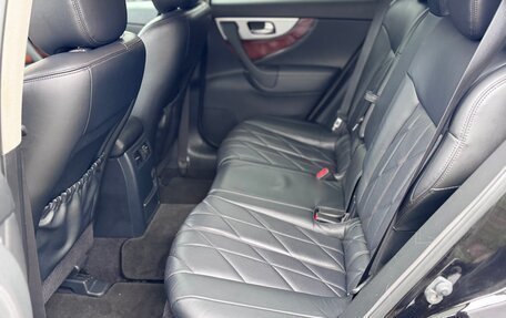 Infiniti FX II, 2012 год, 1 999 999 рублей, 23 фотография