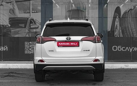 Toyota RAV4, 2015 год, 1 929 000 рублей, 4 фотография