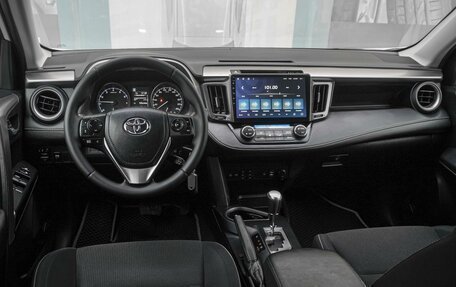 Toyota RAV4, 2015 год, 1 929 000 рублей, 6 фотография