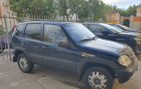 Chevrolet Niva I рестайлинг, 2005 год, 250 000 рублей, 2 фотография