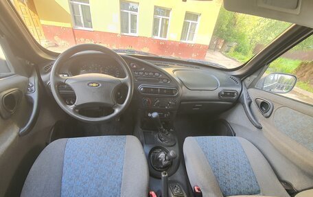 Chevrolet Niva I рестайлинг, 2005 год, 250 000 рублей, 8 фотография