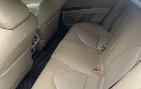 Toyota Camry, 2018 год, 2 650 000 рублей, 4 фотография