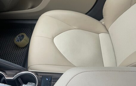 Toyota Camry, 2018 год, 2 650 000 рублей, 7 фотография