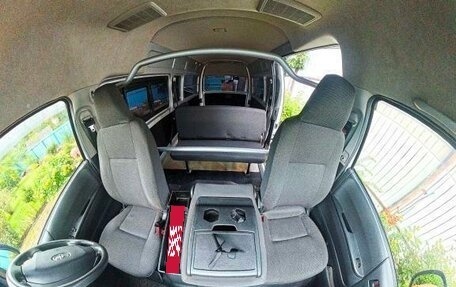 Toyota HiAce H200, 2015 год, 4 000 000 рублей, 9 фотография
