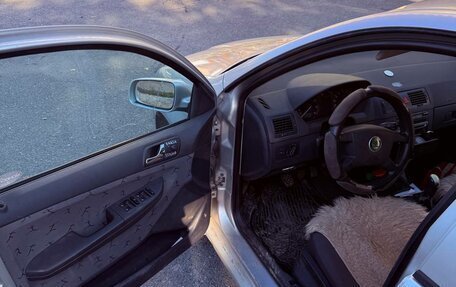 Skoda Fabia I, 2001 год, 350 000 рублей, 4 фотография