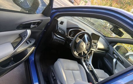 Mitsubishi Eclipse Cross, 2023 год, 2 350 000 рублей, 6 фотография