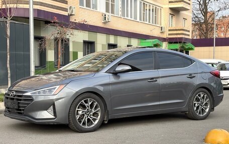 Hyundai Elantra VI рестайлинг, 2018 год, 1 500 000 рублей, 2 фотография