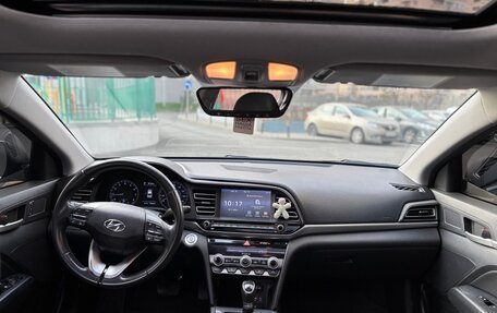 Hyundai Elantra VI рестайлинг, 2018 год, 1 500 000 рублей, 6 фотография