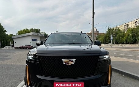 Cadillac Escalade V, 2022 год, 13 300 000 рублей, 10 фотография