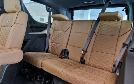 Cadillac Escalade V, 2022 год, 13 300 000 рублей, 16 фотография