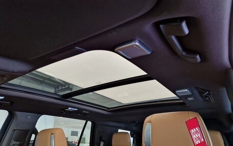 Cadillac Escalade V, 2022 год, 13 300 000 рублей, 18 фотография
