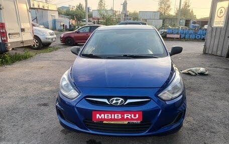 Hyundai Solaris II рестайлинг, 2014 год, 450 000 рублей, 3 фотография