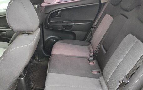 KIA Venga I, 2011 год, 800 000 рублей, 7 фотография