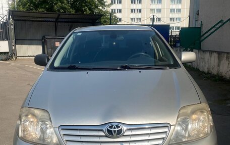 Toyota Corolla, 2004 год, 626 000 рублей, 1 фотография
