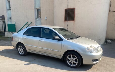 Toyota Corolla, 2004 год, 626 000 рублей, 2 фотография