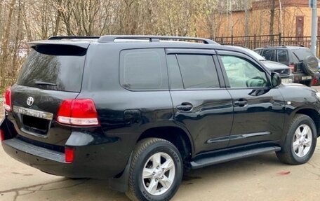 Toyota Land Cruiser 200, 2011 год, 2 650 000 рублей, 3 фотография