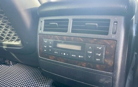 Toyota Land Cruiser 200, 2011 год, 2 650 000 рублей, 10 фотография