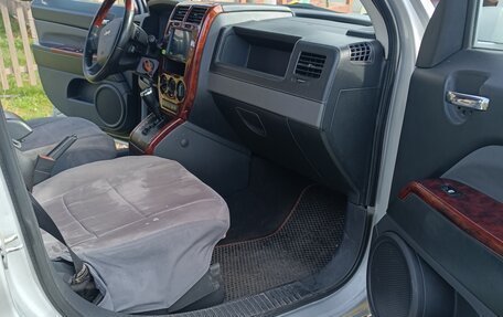 Jeep Liberty (Patriot), 2007 год, 800 000 рублей, 9 фотография